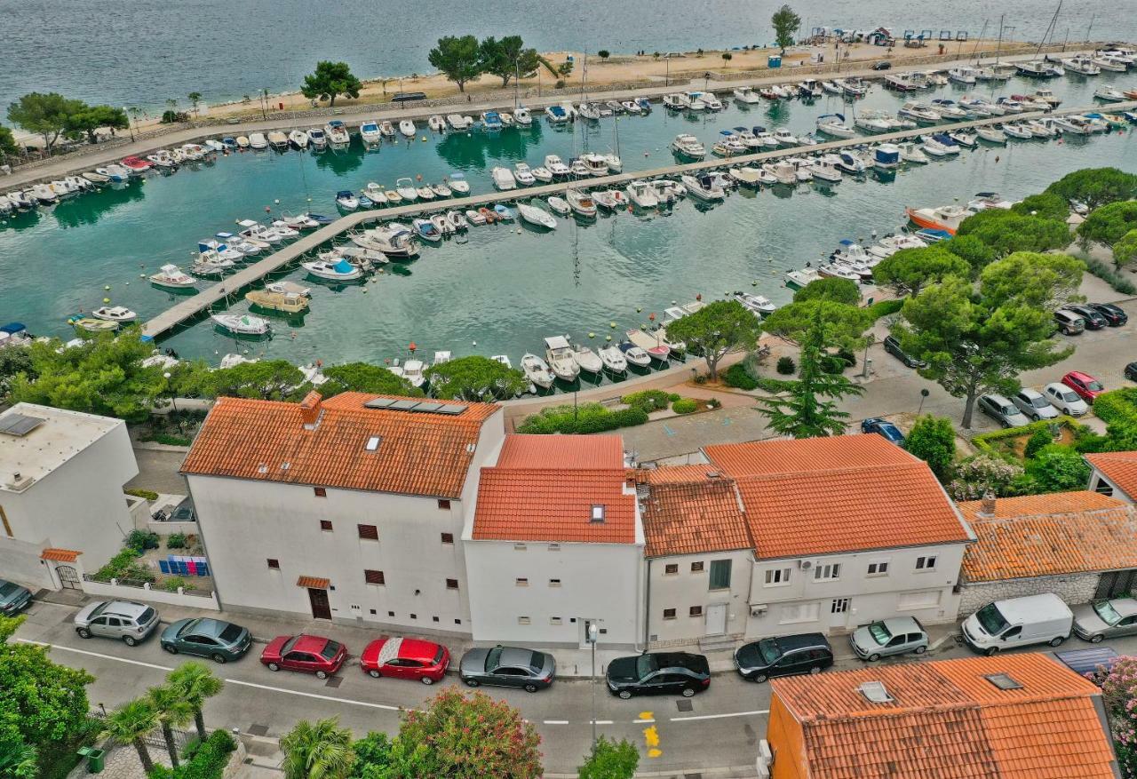 Apartments Nika Crikvenica Exterior photo